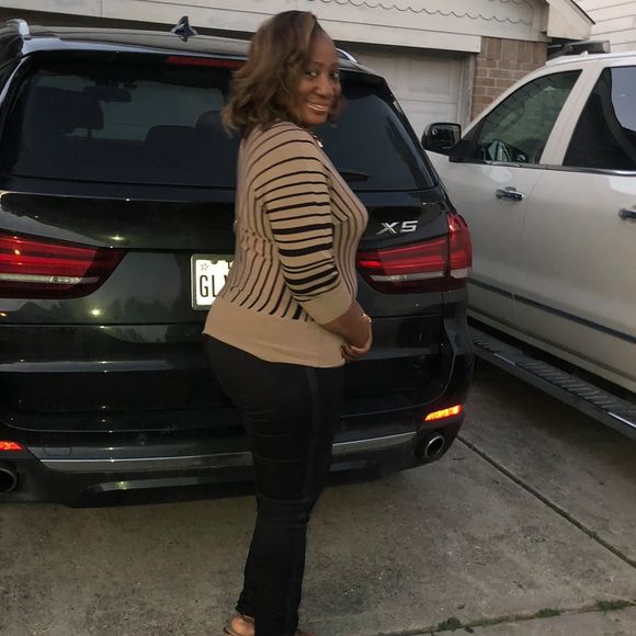 Meet your Posher, Sonja - Picture 1 of 1